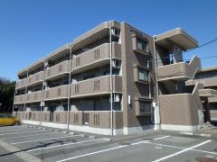 �Ȗ،����R�s�厚���̃}���V�����̌����O��
