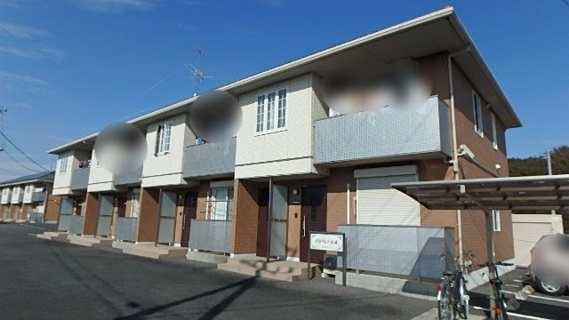 �Ȗ،����s��S��ؒ��厚�F���̃A�p�[�g�̌����O��
