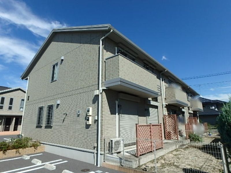 �Ȗ،����R�s�厚�y���̃A�p�[�g�̌����O��