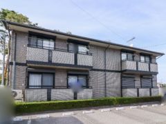 �Ȗ،��F�s�{�s�Έ䒬�̃A�p�[�g�̌����O��
